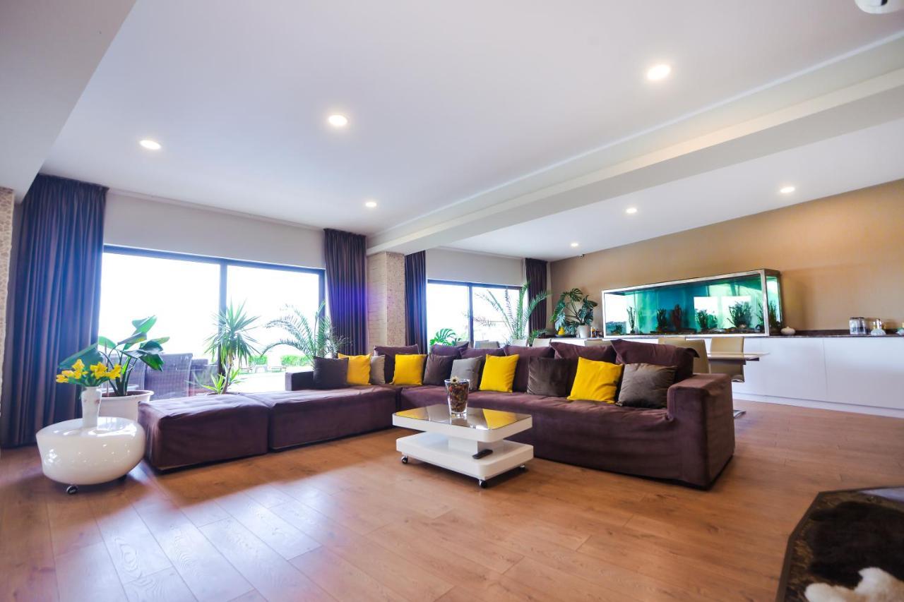 Casa Miralago Boutique Adults Only Tulcea Exterior photo